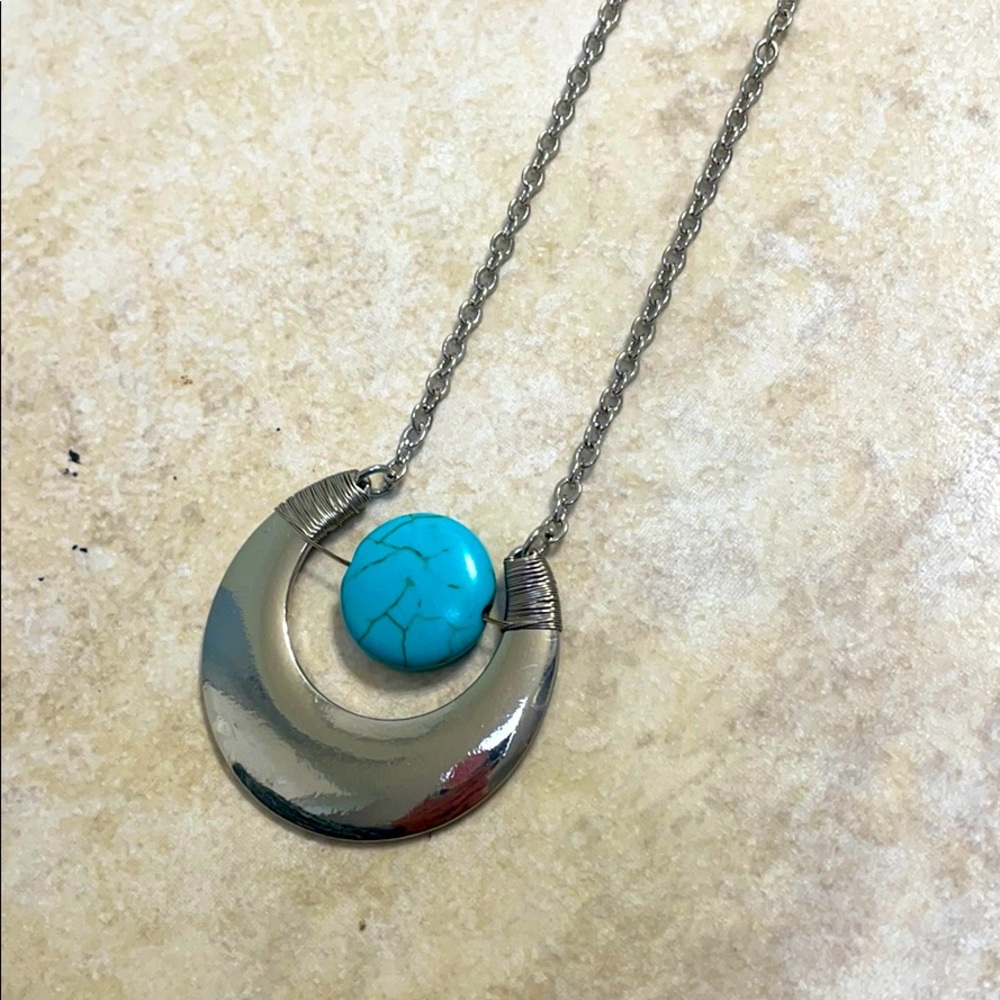 Charming Charlie long turquoise & silver necklace